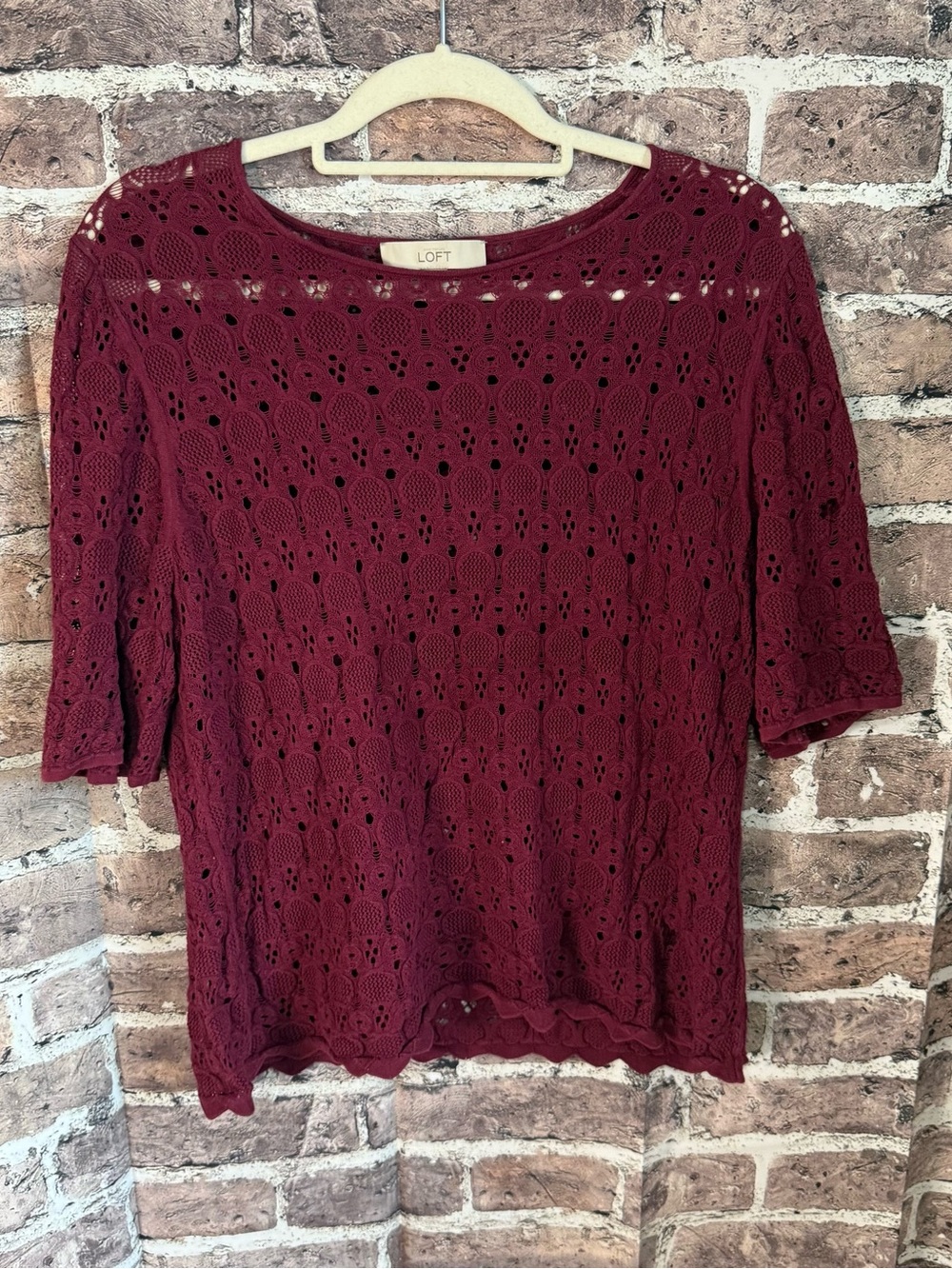 LOFT Women’s Large Burgundy Lace Blouse 3/4 Bell Sleeve Scalloped Hem Top